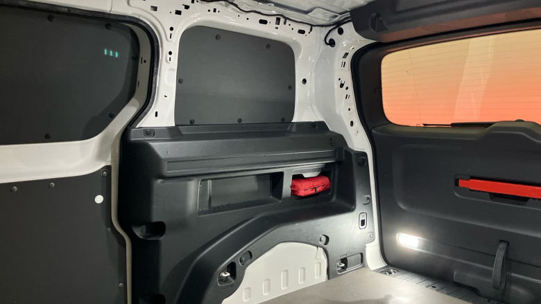 Volkswagen Id.Buzz Cargo 150kW Commerce 77kWh Auto